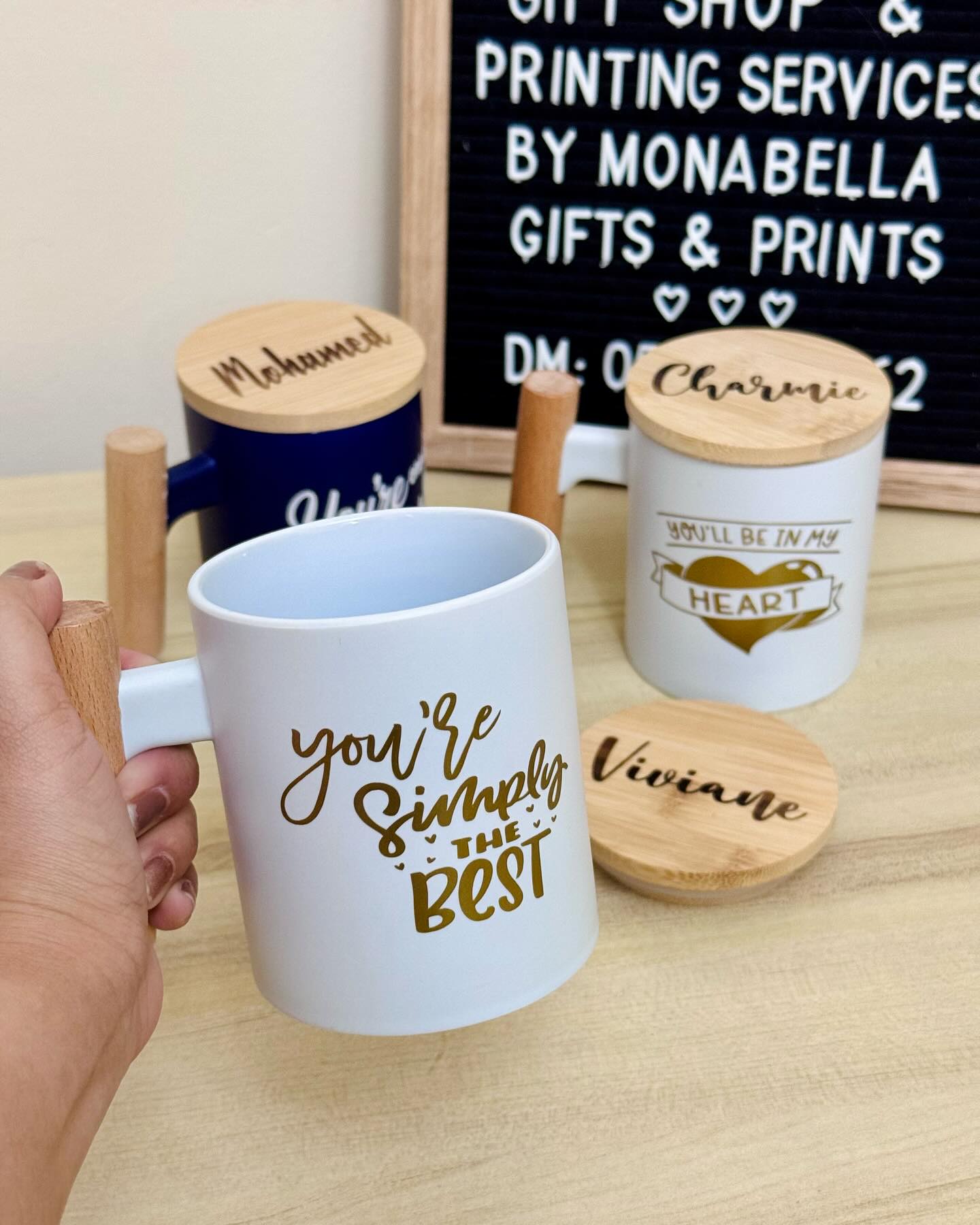 CERAMUC MUG W/ BAMBOO HANLDE & LID