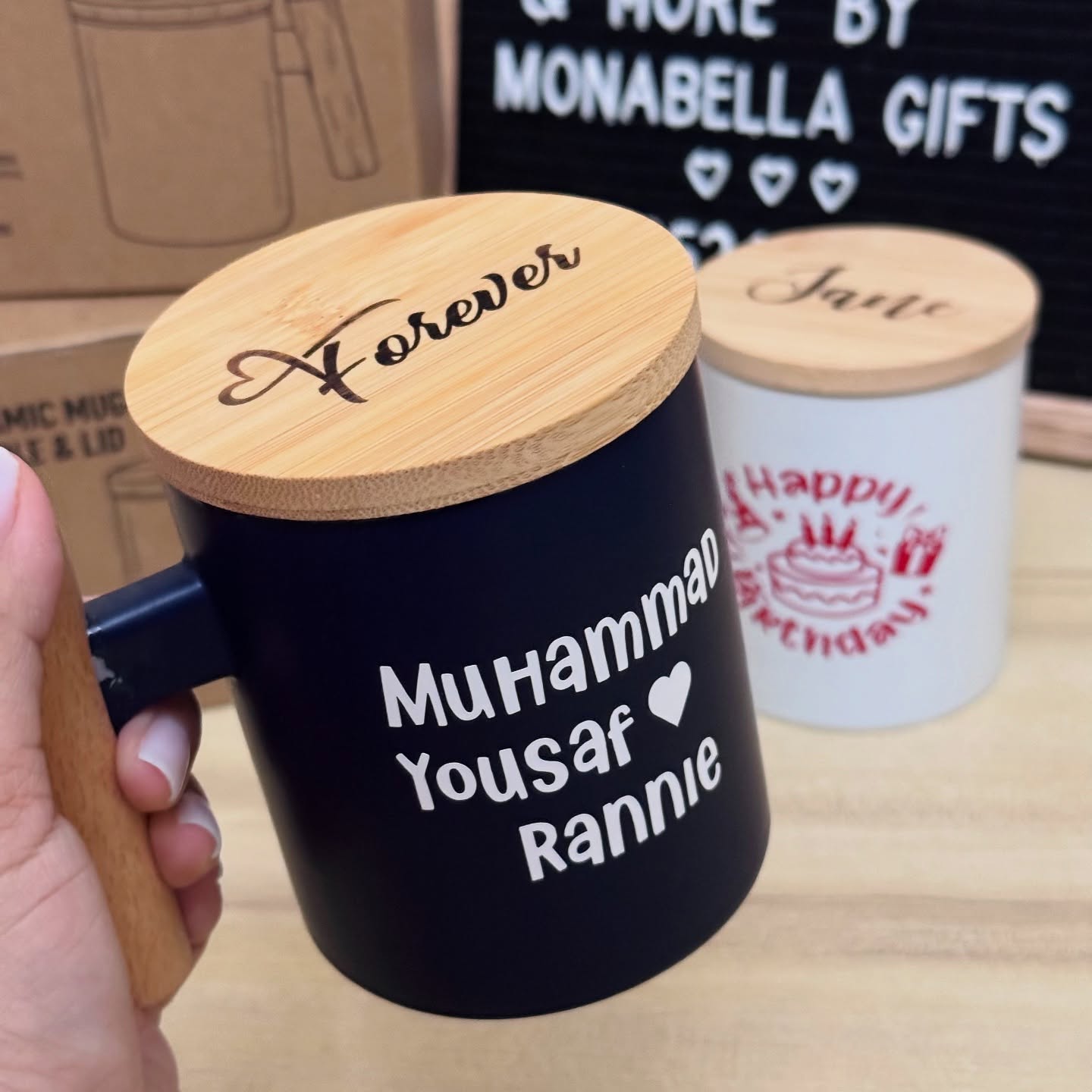 CERAMUC MUG W/ BAMBOO HANLDE & LID