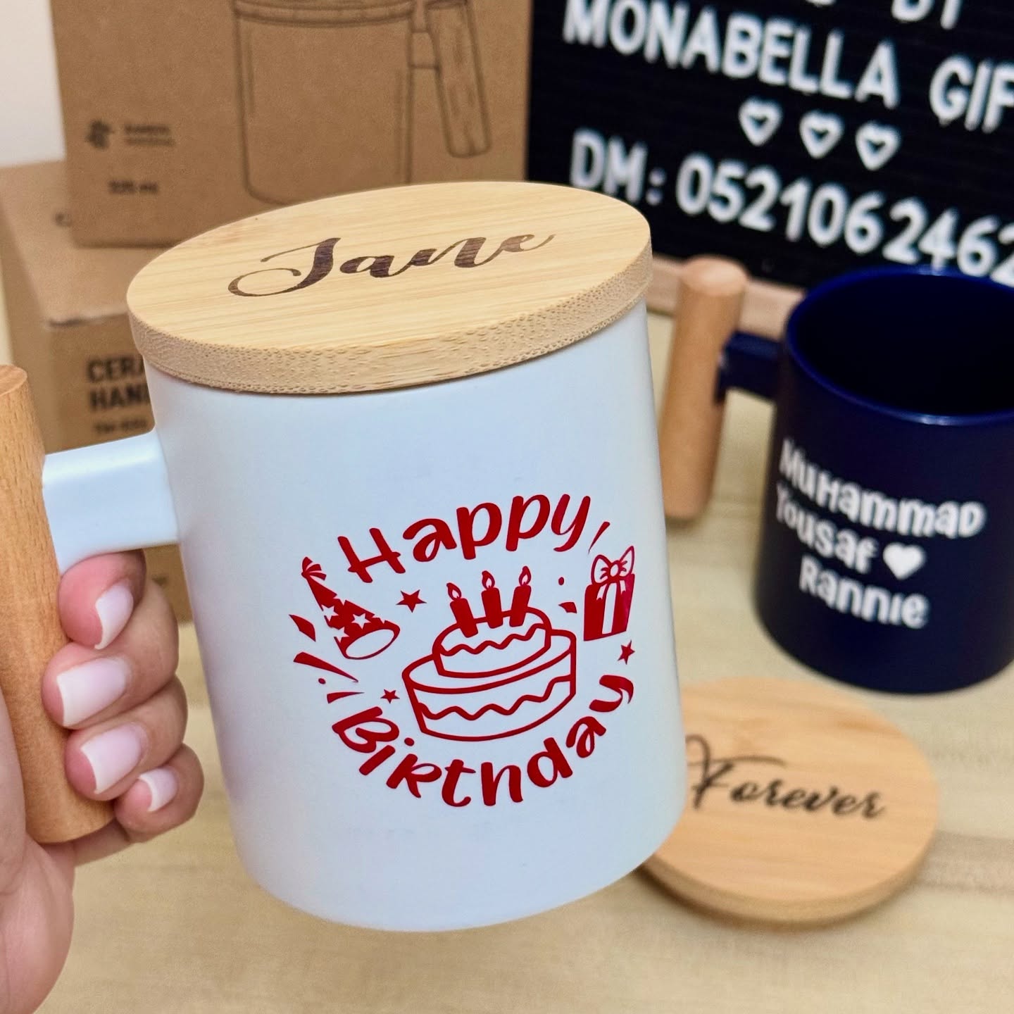 CERAMUC MUG W/ BAMBOO HANLDE & LID